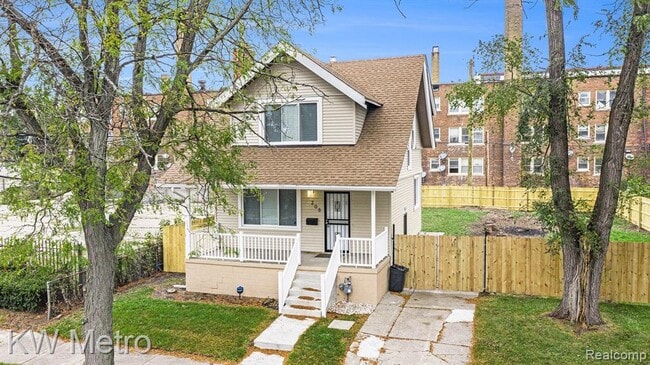 Building Photo - 208 Hill Ave