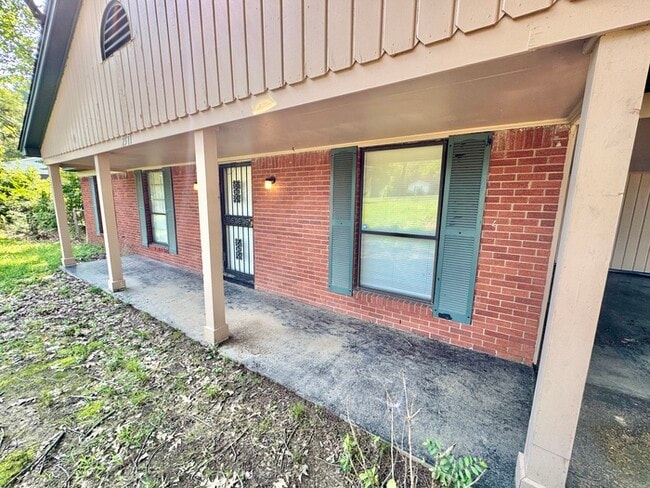 Building Photo - 2511 Frayser Blvd