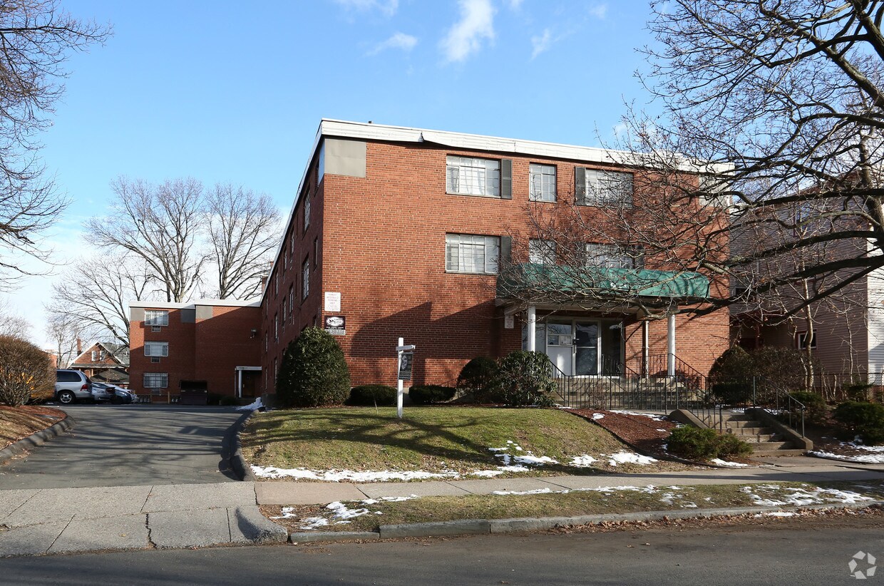 212 Laurel St Apartments in Hartford, CT