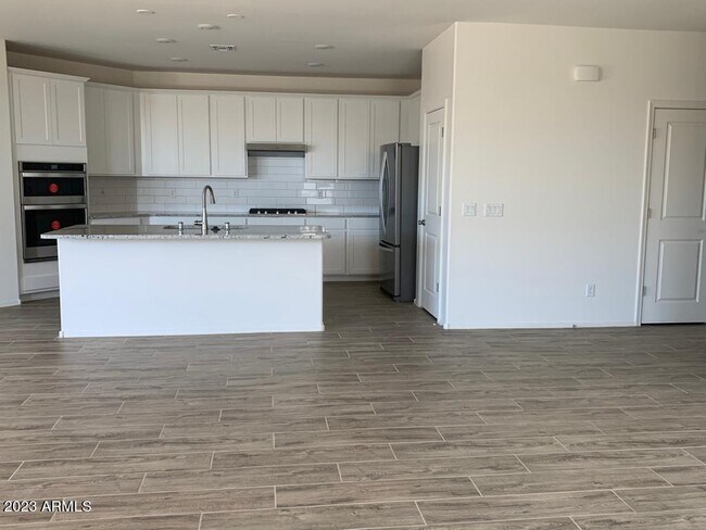 Foto del edificio - 2340 W Sunland Ave