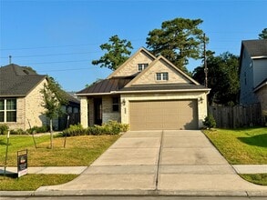 Building Photo - 35428 Woodtrace Cir