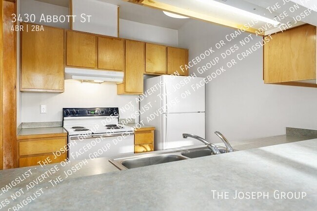 Building Photo - 3430 Abbott St