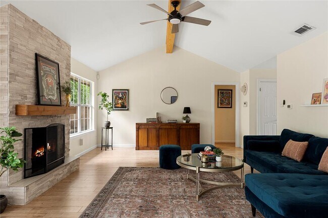 Building Photo - 13008 Candlestick Pl