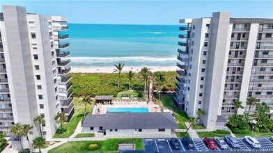 Building Photo - 4200 N Hwy A1A