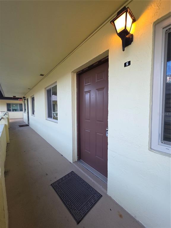 Building Photo - 400 Oakridge Blvd