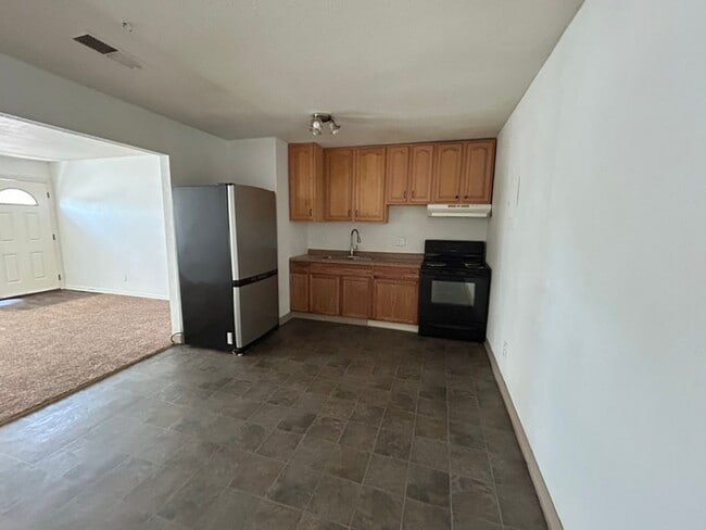 Foto del edificio - Affordable 3 bedroom 2 bath Apartment