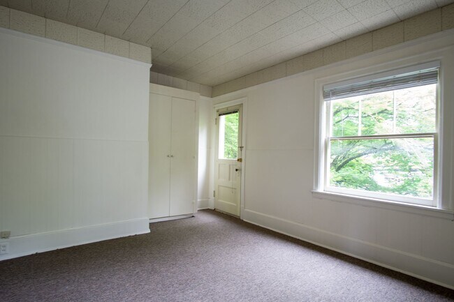 Foto del edificio - Top Floor Corner Flat in GORGEOUS 1886 Nob...