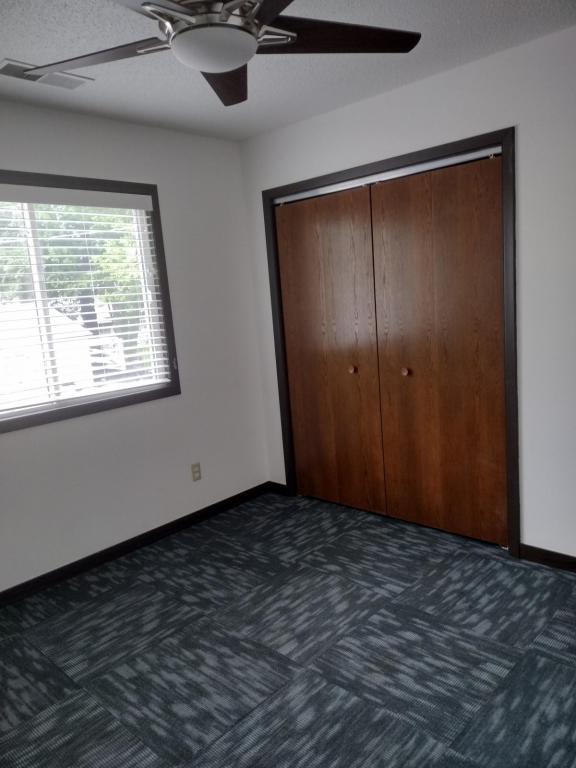 Primary Photo - 825 Grove Ave, #2