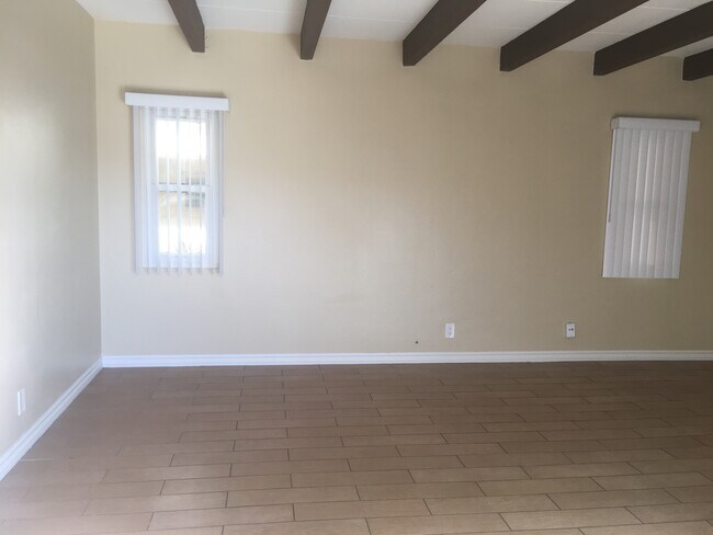 Foto del edificio - 3200 W 99th St
