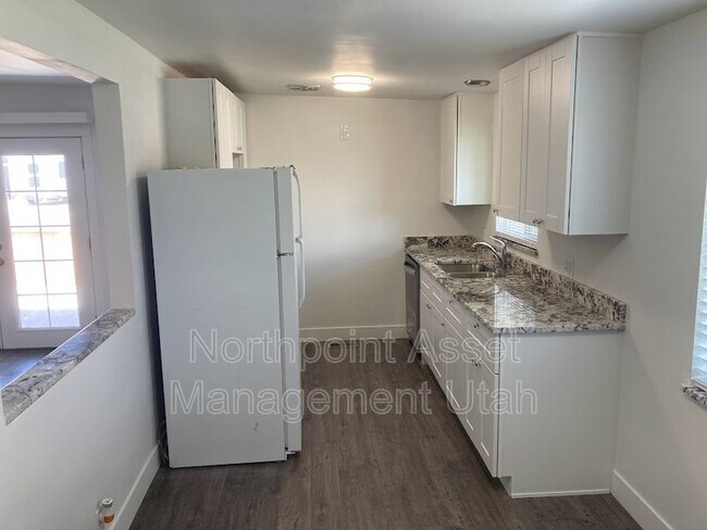 Foto del edificio - 3846 S Lee Maur St