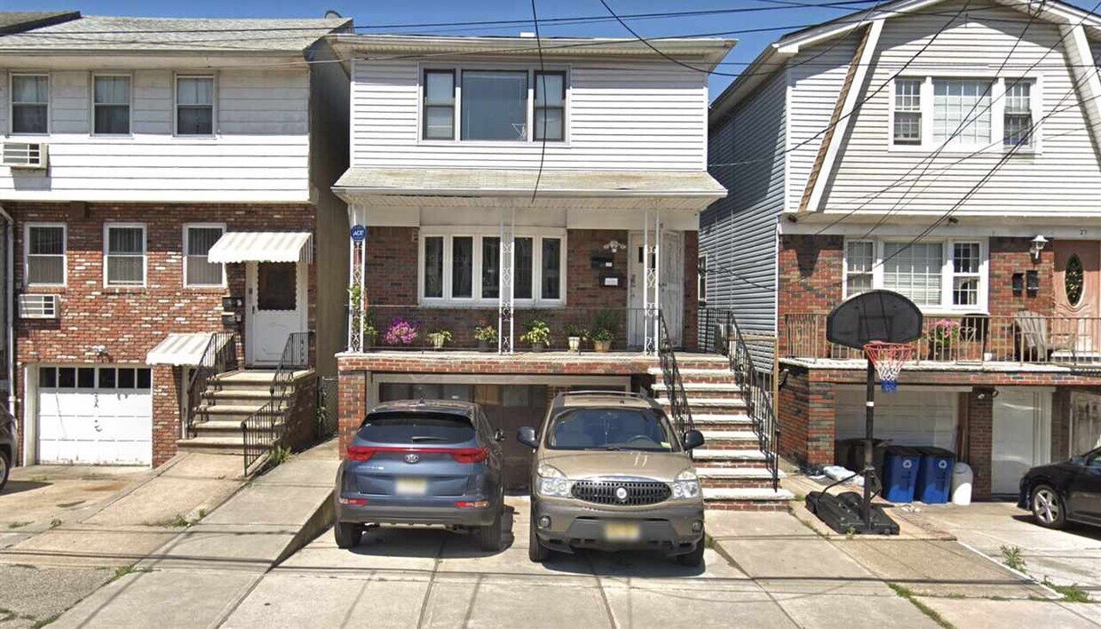 Primary Photo - 25 Skillman Ave