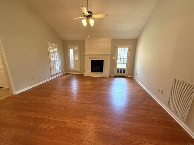 Foto del edificio - 3204 Gatsby Ln