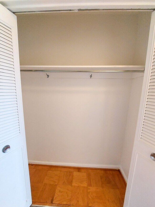 Foto del edificio - Lovely Studio Apartment in Highly-Sought G...