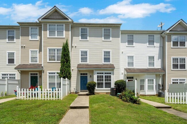 Foto del edificio - Charming 3 bedroom Condo in Raleigh