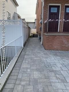 Building Photo - 6 Knesel St