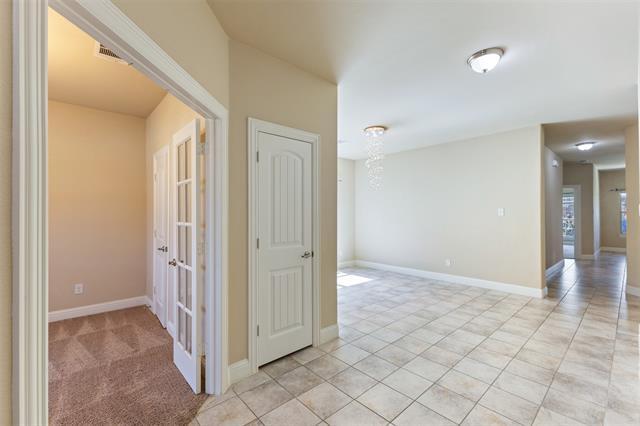 Building Photo - 4000 Netherfield Rd