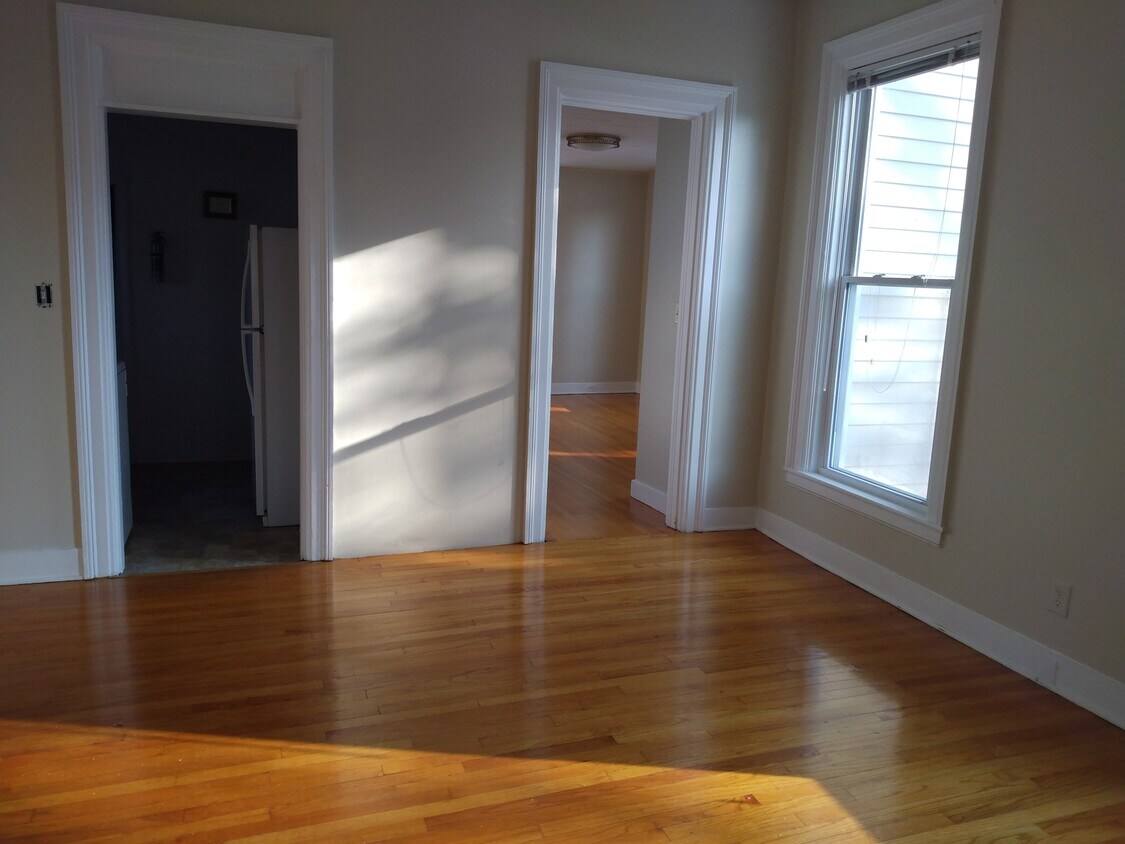 3 W State St Unit 2nd floor, Johnstown, NY 12095 Apartments in