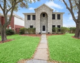 Building Photo - 15919 Timber Chase Dr