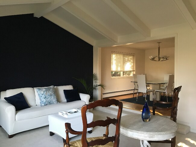 Foto del edificio - 4557 Tanglewood Trail