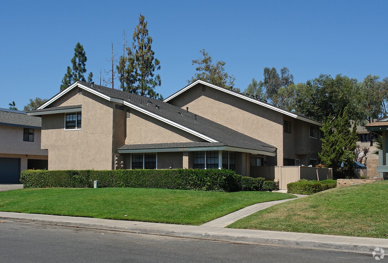 23011 Village Dr, Lake Forest, CA 92630 Apartments in Lake Forest, CA