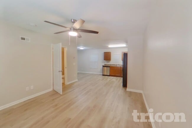 Building Photo - 155 Tybo Dr