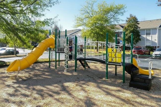 Building Photo - Blue Ridge Apartments
