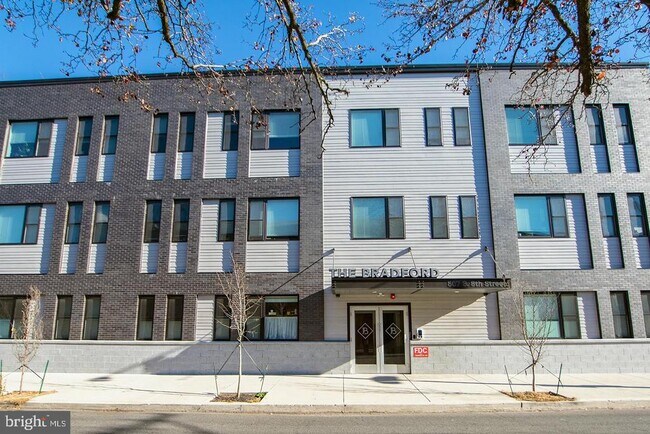 Foto del edificio - 507 S 8th St