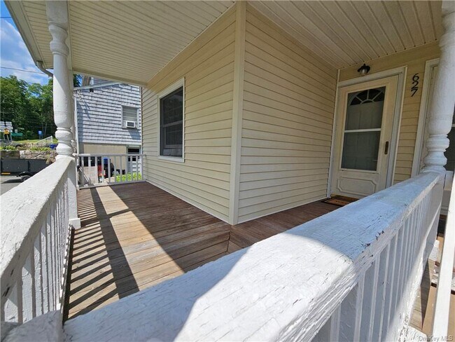 Building Photo - 627 NY-22