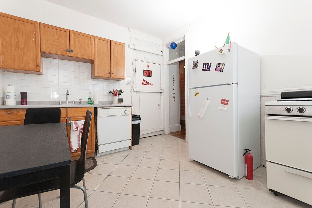 Primary Photo - Boston University Area 2bed / 1bath $2500 available September 2026