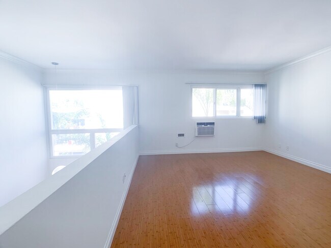 Building Photo - 8211 Redlands St
