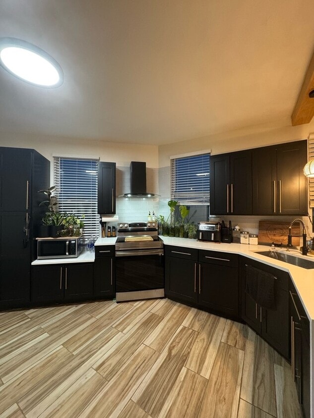 Foto principal - 9121 S Mackinaw Ave