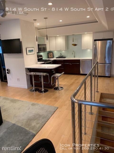 Building Photo - 1 bedroom in Kalamazoo MI 49007