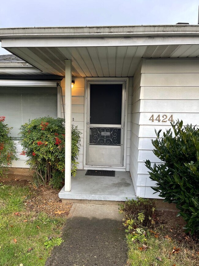 Foto del edificio - 4424 SE 66th Ave