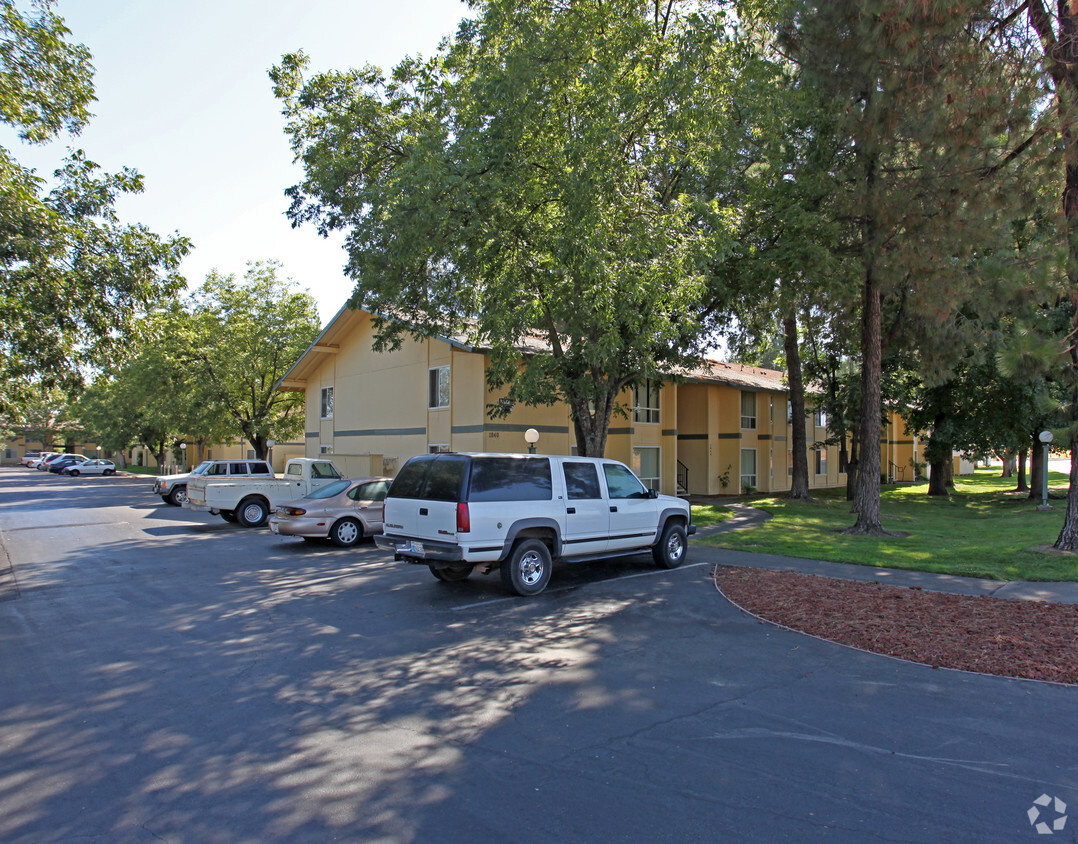 Building Photo - Yuba Gardens