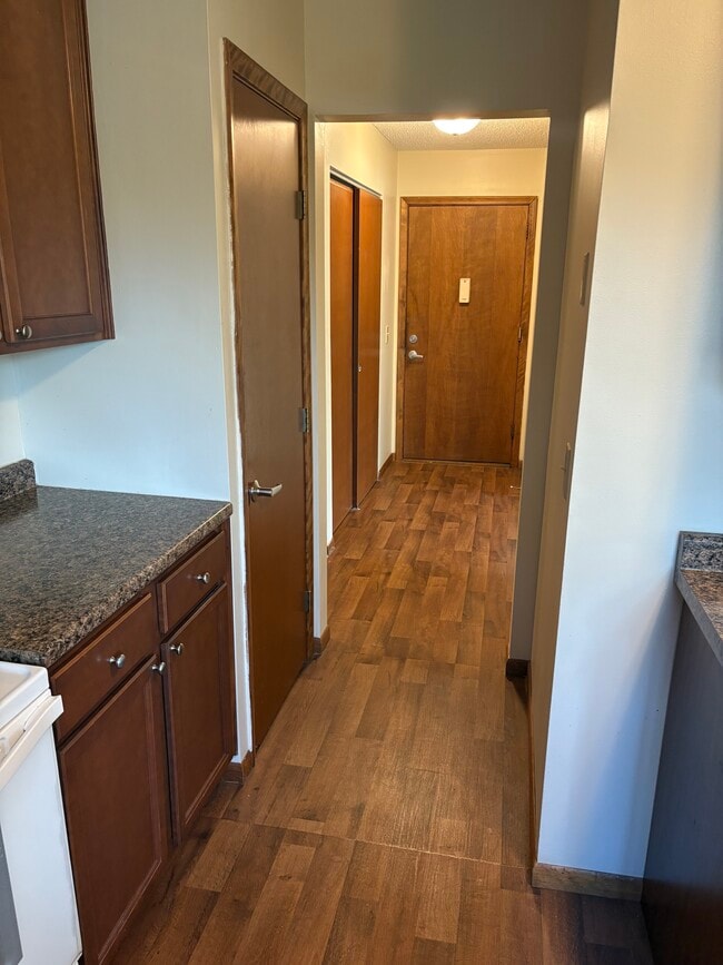 Building Photo - Lynn Apartments