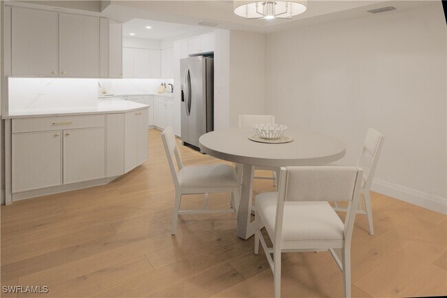 Building Photo - 4005 Gulf Shore Blvd N