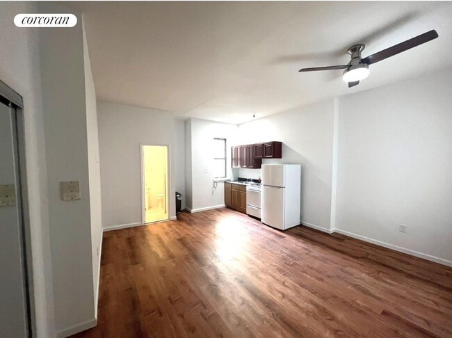 Foto del edificio - 662 4th Ave