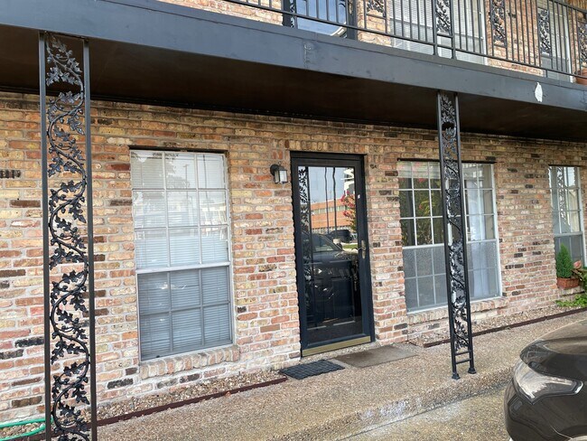 Foto del edificio - 1500 Woodhead St