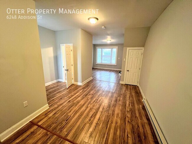 Foto del edificio - 6248 Addison St