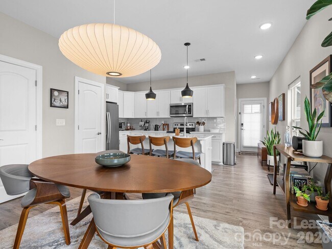 Foto del edificio - 58 Walnut Springs Dr