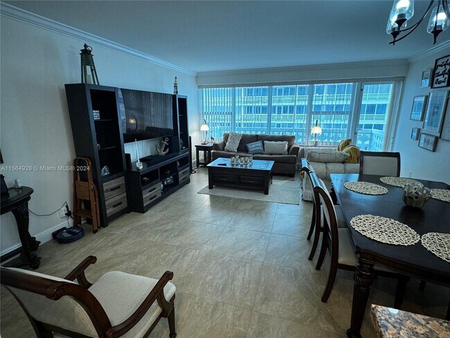 Building Photo - 4010 Galt Ocean Dr