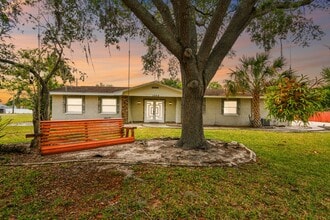 Building Photo - 1302 Brandonwood Dr