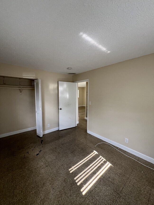 Foto del edificio - 11611 SW 215th St
