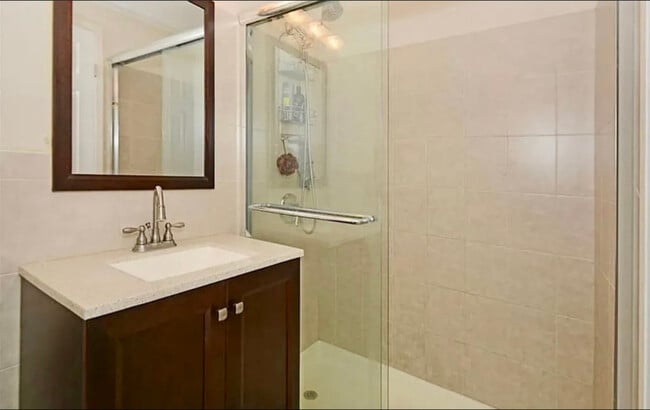 Foto del edificio - 12520 Edgewater Dr