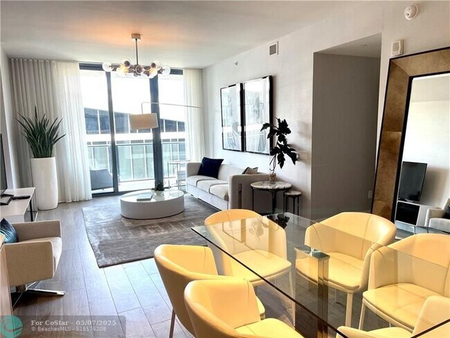 Foto del edificio - 2960 NE 207th St
