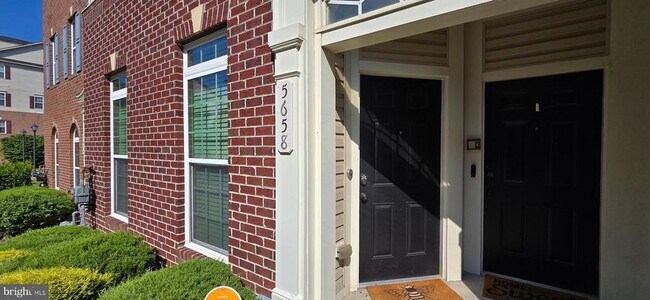 Foto del edificio - 5658 Virginia Ln