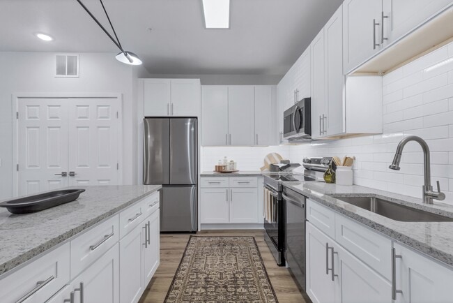 Building Photo - Cortland Belmar