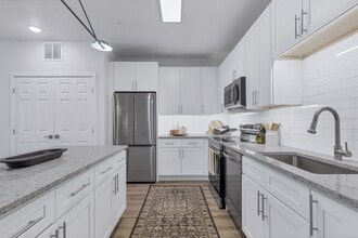 Building Photo - Cortland Belmar