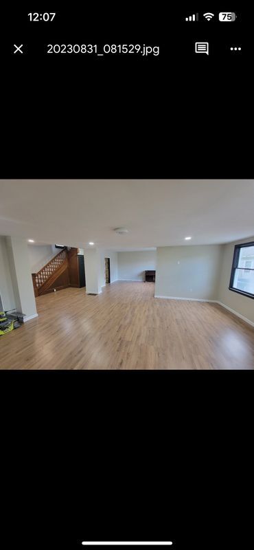 Building Photo - 128 Evesham Ave W