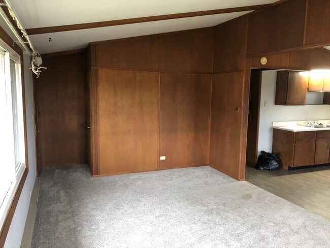 Foto del edificio - 505 W Blanchard St